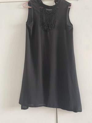 Zara top like new, black with slits