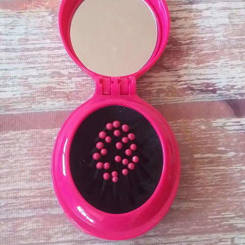 Peanuts Snoopy children's pocket hairbrush comb with mirror like new