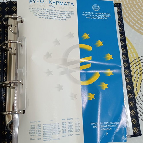 Complete Euro 2002 coin album with 12 countries, Brilliant Uncirculated