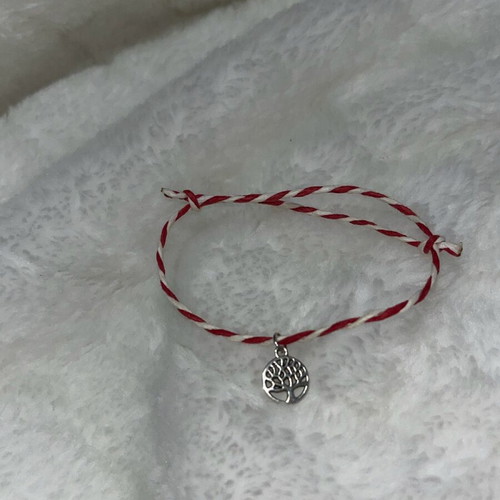 Handmade Martis bracelet new with tree of life charm, white and red