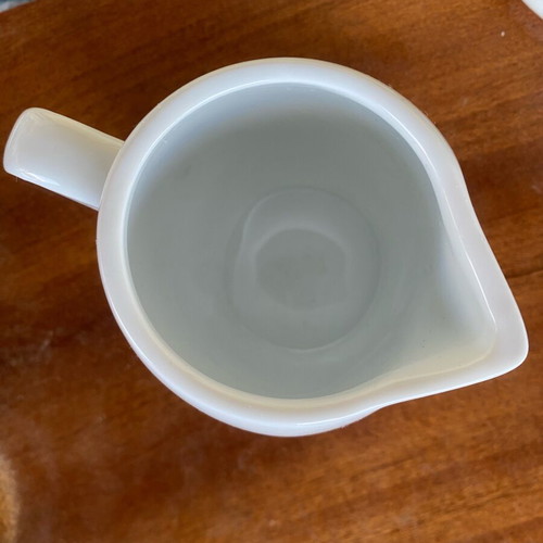 Nounou milk jug like new, height 9 cm diameter 6.5 cm