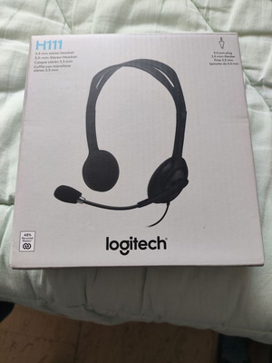 Logitech H111 ακουστικά σαν καινούργια, ενσύρματα με μικρόφωνο