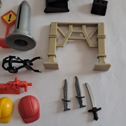 Toy set like new, assorted pieces
