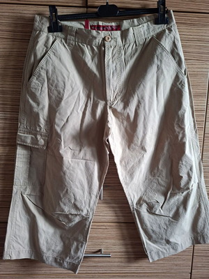 Broker's beige bermuda shorts like new, size L
