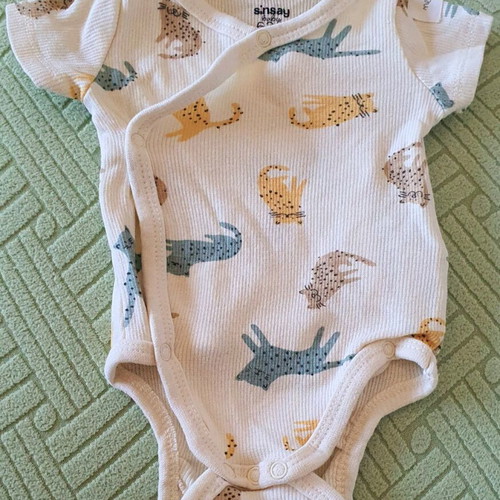 Baby set zipounaki with shorts like new for 0-3 months