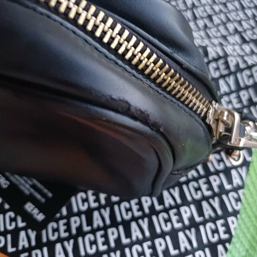 Ice Play crossbody bag used, black