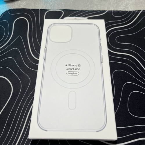 iPhone 13 MagSafe Clear Case like new, authentic Apple