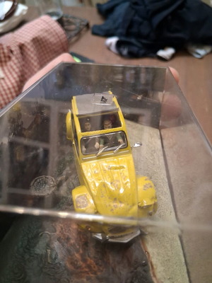 Citroen 2CV James Bond miniature car new in original display case