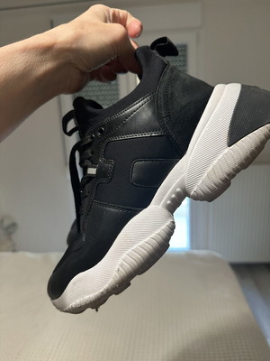 Hogan sneakers like new, black and white, size 38