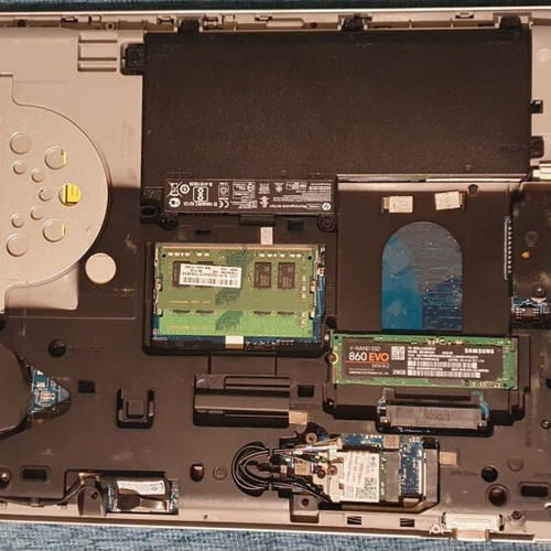HP ProBook 640 G3 laptop, i5, 16GB RAM, 250GB Samsung 860 EVO SSD