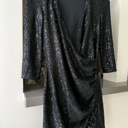 Black dress with sequins Sfera new, short long-sleeve