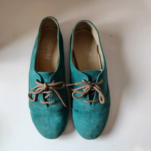 Shoes with laces used, petrol velvet, size 40