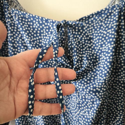 Summer dress blue off-shoulder with tie, one size, like new