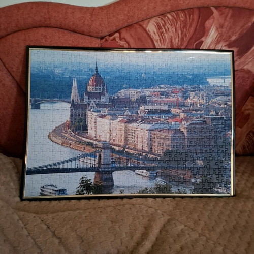 Framed puzzle Manhatan like new