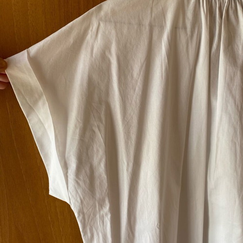 White long shirt-tunic new, one size, cotton blend