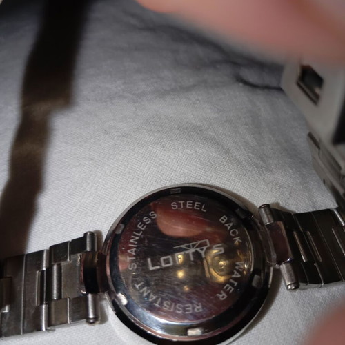 Loftys women's watch new, battery needed