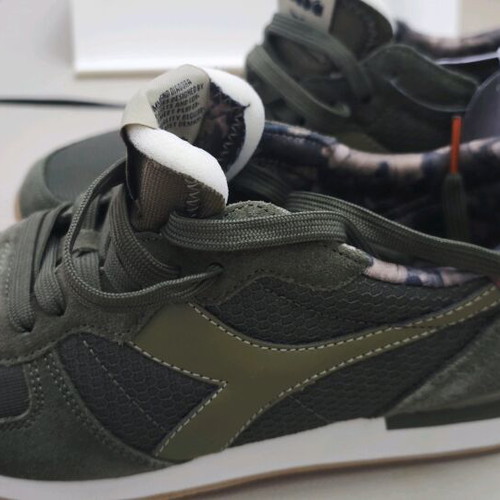 Diadora sneakers new, size 39, khaki