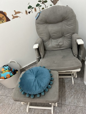 Nursing chair like new