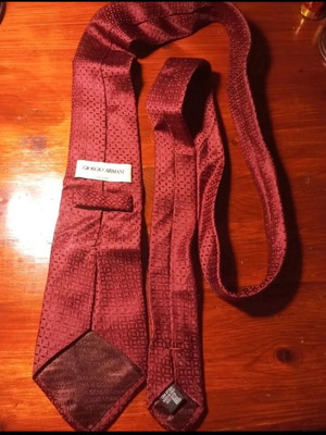 Giorgio Armani tie like new, red