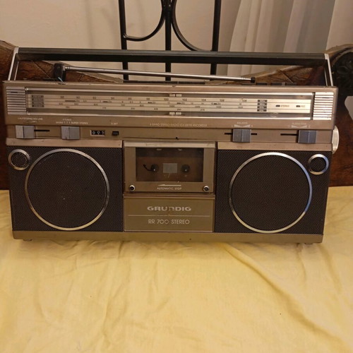 Grounding RR700 radio cassette player used, vintage 80s boombox