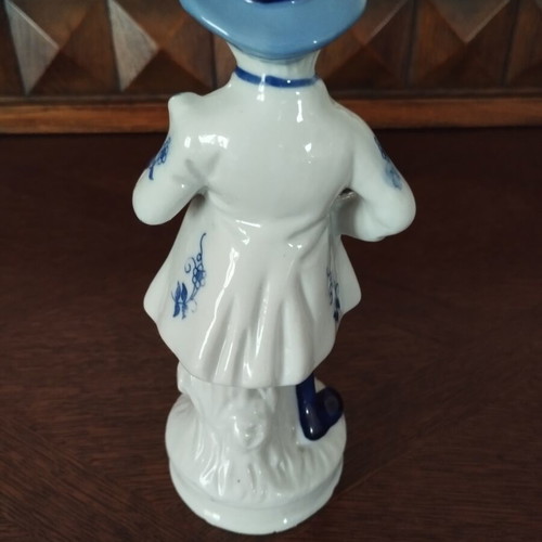 Vintage porcelain figurine musician troubadour 20cm like new