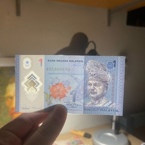 Rare authentic Malaysian banknotes set 10+5+1 new