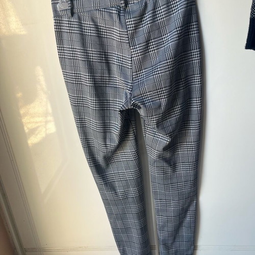 Checked women's pants used, size M/L, grey and white