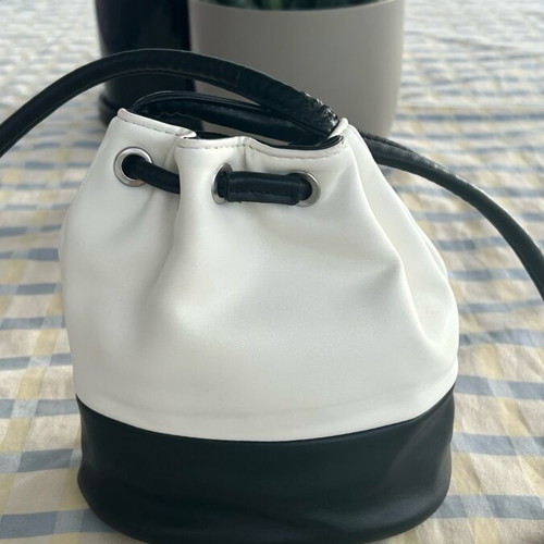 Leatherette crossbody bag black and white like new