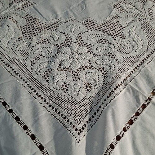 Table linen set of 4 pieces new