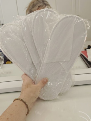 Παντόφλες επισκέπτη λευκές one size, πακέτο 4 ζευγάρια