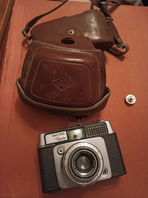 Dacora super dignete prontor 250 LK vintage camera with leather case