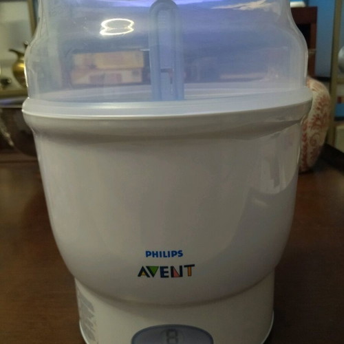 Philips Avent baby bottle sterilizer and warmer like new