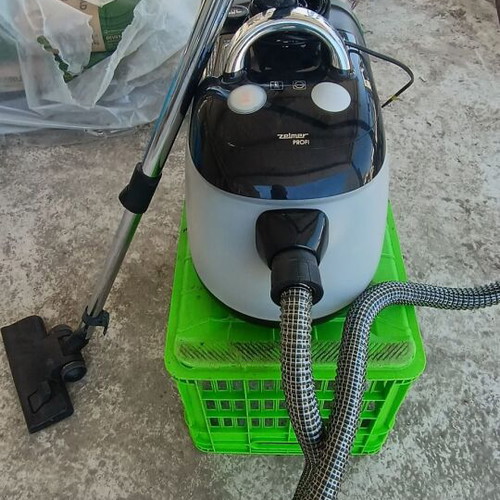 Zelmer Aqua Trio Lux vacuum cleaner used with water filter
