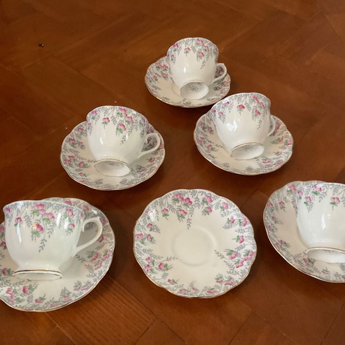 Royal Albert tea set 1940, like new, 12-piece bone china