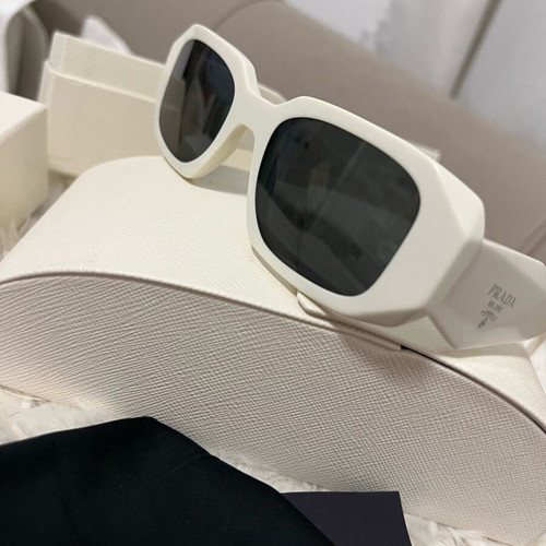 Prada sunglasses white like new