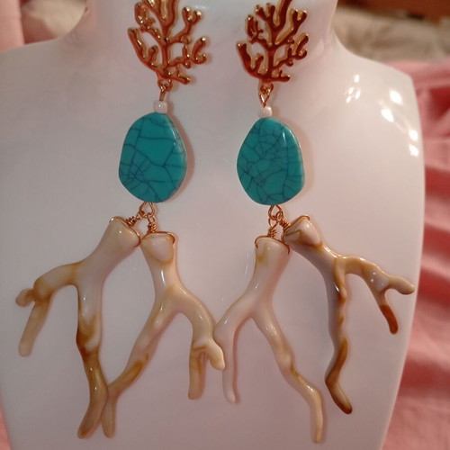 Coral earrings, white and beige, 55x100 mm