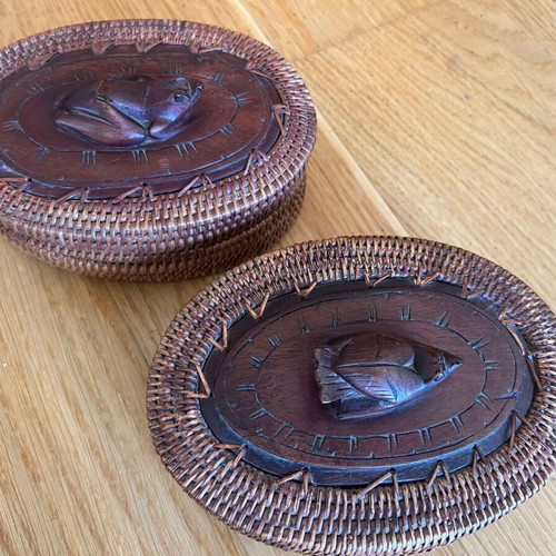 Handmade Indonesian Lombok decorative baskets used with wood carvings