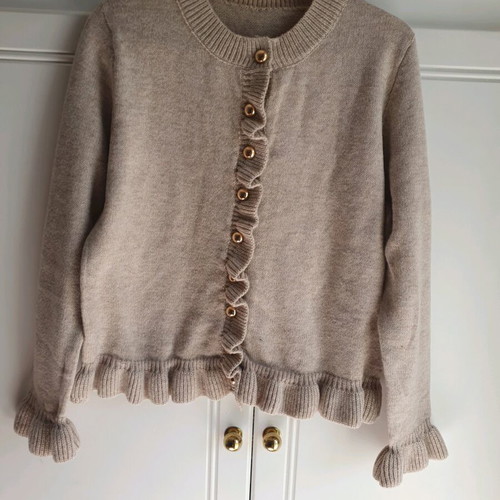 Knitted blouse medium new, beige