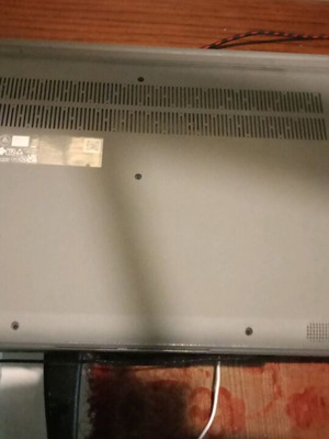 Lenovo laptop used with Ryzen 5, 8GB RAM, 512GB SSD, AMD graphics