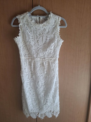 Attrattivo white mini dress made of guipure lace like new, size S