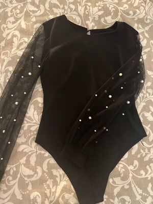 Women's bodysuit used, size S, worn once