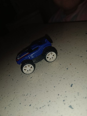 Mattel Hot Wheels Rev Ups 2010 V2144 rare like new