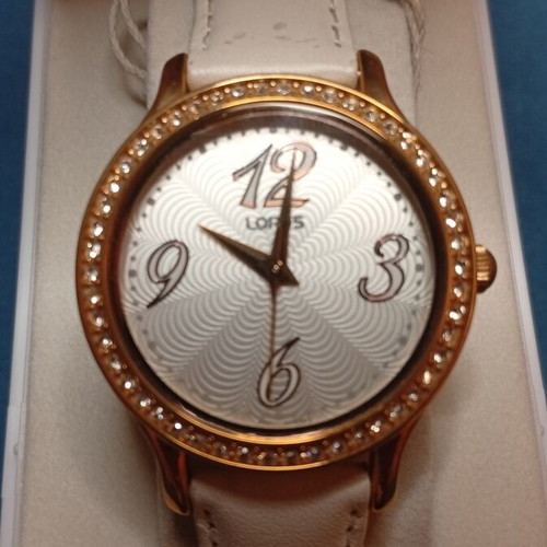 Lorus RG220GX-9 women's analog watch new, gold and silver