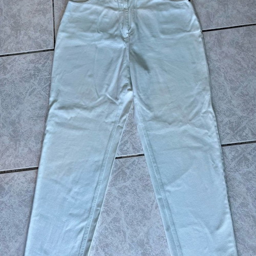 John F Gee Jean white ecru size L