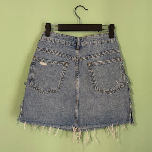 Mini denim skirt Bershka like new, size 38, blue multicolor