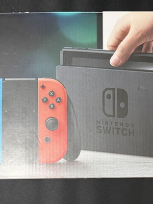 Nintendo Switch употребяван с док, държач за Joycon и оригинална кутия