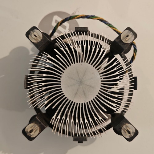 Intel E33681-001 12VDC Socket-775 4-pin aluminium CPU cooler used