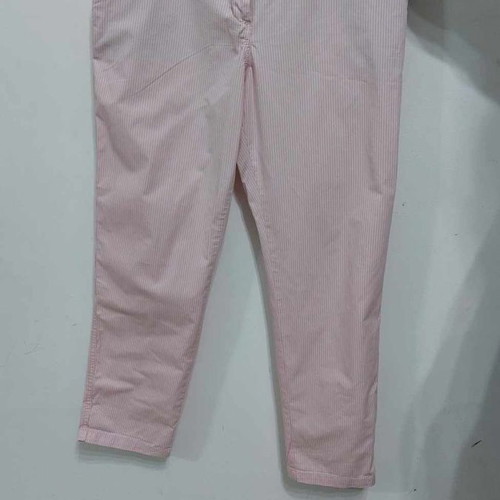 Set of 2 complete used outfits with pants and tops
