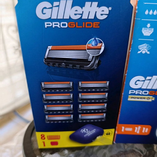 Gillette Pro Glide razors and replacement blades new unused
