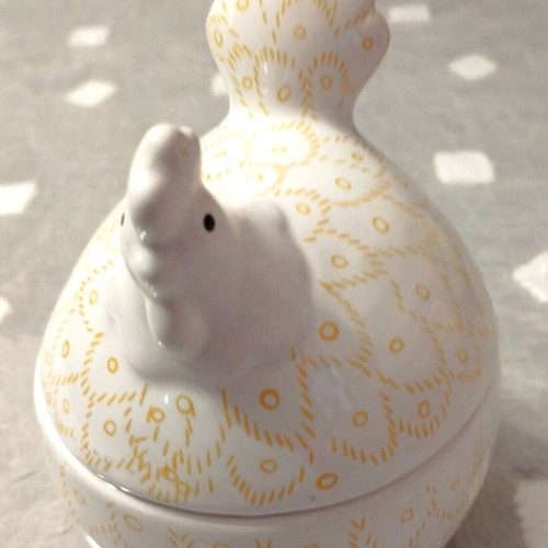 Easter egg and rooster porcelain set like new